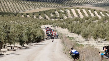 14-02-2022 Momento de la primera edición de la Clásica Jaén Paraíso Interior, ganada por el kazajo Alexey Lutsenko (Astana) DEPORTES PHOTO GOMEZ SPORT