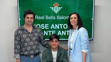 Morante, el día de su renovación.