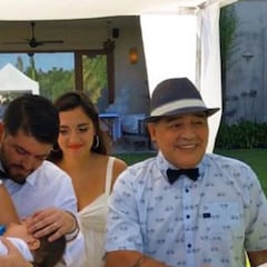 Maradona asiste al bautizo de su nieto después de su sangrado estomacal