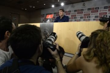 Iker Casillas se emocionó en su despedida