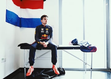 Max Verstappen preparándose para la clasificación del GP de Abu Dhabi. 