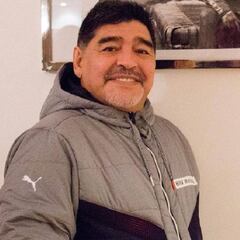 Al menos 800 pedidos de prensa para el primer entrenamiento de Maradona en Gimnasia