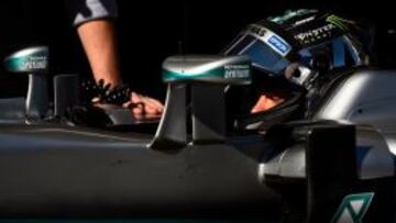 Nico Rosberg en el Mercedes durante los test de Mercedes.