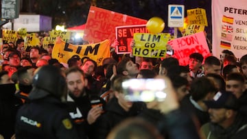 Manifestación contra Peter Lim.