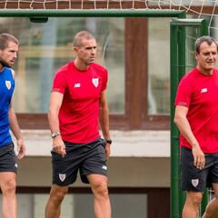 Garitano arranca en Lezama con 24 de los 34 jugadores iniciales