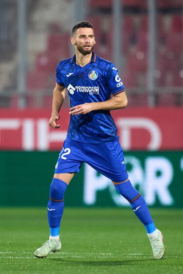 El central azulón se ha hecho con la jerarquía de una zaga que cada vez es más sólida. Centrado y contundente es un pilar defensivo para Bordalás.