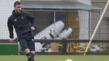 Oier Sansurjo, defensa de Osasuna.