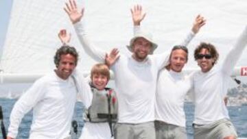 David Madrazo, campeón del mundo de la clase J80 con 12 años con su equipo de regatas.