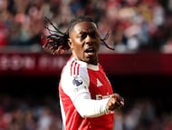 Soccer Football - Premier League - Arsenal v Newcastle United - Emirates Stadium, London, Britain - April 25, 2026 Arsenal's Eberechi Eze celebrates scoring their first goal REUTERS/David Klein EDITORIAL USE ONLY. NO USE WITH UNAUTHORIZED AUDIO, VIDEO, DATA, FIXTURE LISTS, CLUB/LEAGUE LOGOS OR 'LIVE' SERVICES. ONLINE IN-MATCH USE LIMITED TO 120 IMAGES, NO VIDEO EMULATION. NO USE IN BETTING, GAMES OR SINGLE CLUB/LEAGUE/PLAYER PUBLICATIONS. PLEASE CONTACT YOUR ACCOUNT REPRESENTATIVE FOR FURTHER DETAILS..