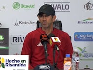 Arturo Reyes, técnico de Junior, en rueda de prensa.