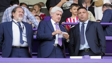 Clemente Villaverde, en el palco de Zorrilla junto a Ronaldo.