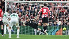 Silva: “No me parece penalti, todo el mundo metió mucha presión”