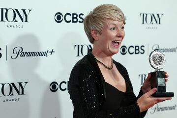 Carolyn Downing poses with the award for Best Sound Design Of A Play for "Life of Pi" at the 76th Annual Tony Awards in New York City, U.S., June 11, 2023. REUTERS/Amr Alfiky