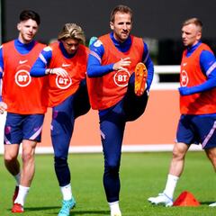 Inglaterra regresa a un Puskas Arena lleno de niños