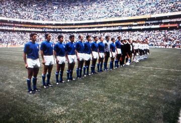 Italia vs Alemania en semifinales en el Estadio Azteca. El encuentro se le denominó como "El Partido del Siglo".