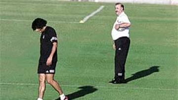 <B>CONDICIONES.</b> El club inglés le ofrece tres años de contrato y 400 millones por cada temporada.