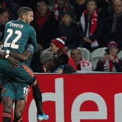 El Ajax gana en Lille y le valdrá el empate ante el Valencia