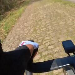 Pogacar ya ‘vuela’ en Roubaix