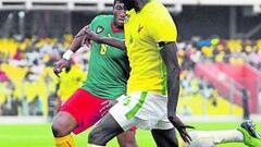 Adebayor gana a Etoo