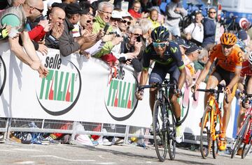 A dos etapas del final, Nairo se viste de rosa en el Giro de Italia