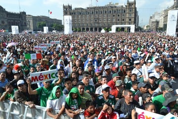 Así se vivió la derrota de la Selección Mexicana en el Zócalo de la CDMX