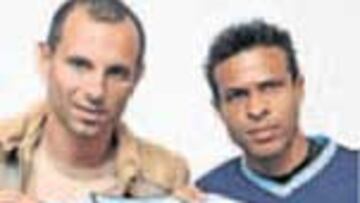 Petrov junto a Geovanni.