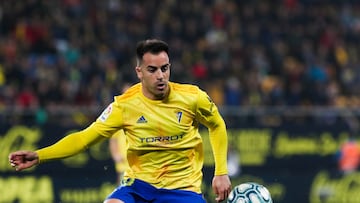 Mediocentro ofensivo, sin equipo desde el 01/10/20