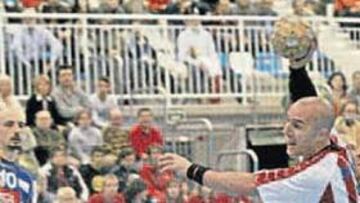 <b>UN NUEVO RETO. </b>Juan Bermejo y el Algeciras deben tumbar al Ademar para estar en la gran final.