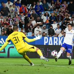 Millonarios vence a Real Zaragoza con Montero como figura