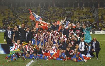 El inicio de la temporada 2010-2011 comenz¨® con un gran ¨¦xito para el Atl¨¦tico de Madrid al conseguir el 27 de agosto de 2010 su primera Supercopa de Europa frente al Inter de Mil¨¢n. El partido disputado en el Estadio Luis II de M¨®naco finaliz¨® con marcador favorable para los colchoneros 2-0, con goles de Reyes y Ag¨¹ero.