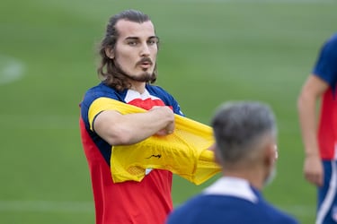 Simeone recupera a Correa, S?ync y Pablo Barrios
