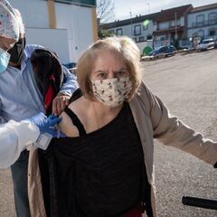 Vacunación en CABA: cómo sacar turno para mayores de 80 años y requisitos