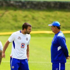 El día que el ‘Ojitos’ Meza retó a golpes al ‘Tito’ Villa