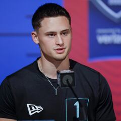 Kansas City Chiefs sign punter Matt Araiza