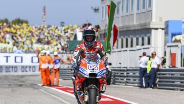 Misano Adriatico (Italy), 09/09/2018.- Italian rider Andrea Dovizioso of Ducati Team celebrates winning the MotoGP race of the Grand Prix of San Marino and the Rimini Riviera at Misano circuit, in Misano Adriatico, Italy, 09 September 2018. (Motociclismo, Ciclismo, Italia) EFE/EPA/PASQUALE BOVE