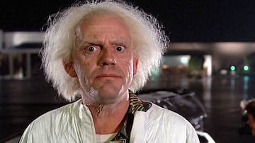 Doc en Regreso al Futuro Christopher Lloyd
