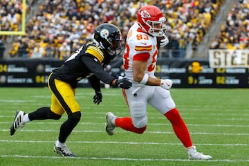 Noah Gray #83 of the Kansas City Chiefs is tackled by Minkah Fitzpatrick #39 of the Pittsburgh Steelers