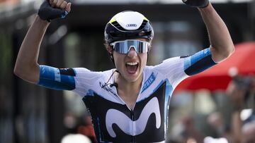 Marlen Reusser celebra un triunfo en el Tour de Suiza.