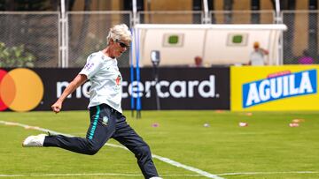 La Selección Femenina de Brasil realizó su primer entrenamiento en Bucaramanga en la cancha de la UIS. Las vigentes campeonas preparan el juego de semifinales de Copa América Femenina ante Paraguay.