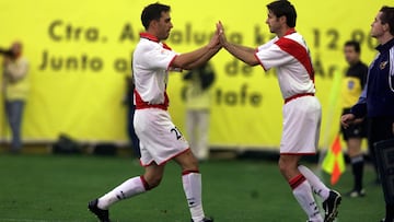 FUTBOL 01/02 PARTIDO DE LIGA ENTRE LOS EQUIPOS RAYO VALLECANO-REAL SOCIEDAD BOLO Y BOLIC
FOTO:SEVILLANO PUBLICADA 25/11/01 NA8 3COL
