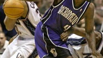 <b>A LOS SIXERS. </B>Webber se unirá a Iverson en la franquicia de Philadelphia.