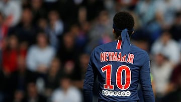 Soccer Football - Ligue 1 - Angers v Paris St Germain - Stade Raymond Kopa, Angers, France - May 11, 2019  Paris St Germain&#039;s Neymar during the match     REUTERS/Stephane Mahe