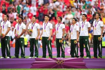 En fútbol, México dio la sorpresa y se impuso a Brasil, a la que se le sigue resistiendo el oro olímpico. 
