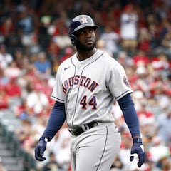 Astros desactivan a Yordan Álvarez como parte del protocolo de salud y seguridad