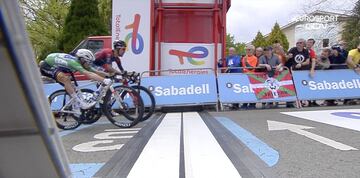 Foto finish entre Martínez y Alaphilippe