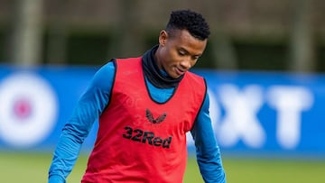 Óscar Cortés en un entrenamiento de Rangers.