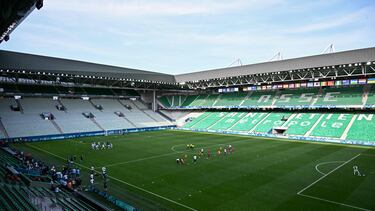 El partido entre Argentina y Marruecos se reanuda tras casi dos horas de parón. Se jugaron tres minutos y el marcador no se movió, 1-2.