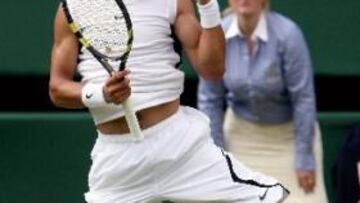 <b>CON DIFICUTALDES.</b> El tenista manacorí tuvo que llegar hastaa el quinto set para imponerse al estadounidense, tras perder los dos primeros.