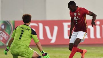Jackson Martínez y Abdennour, cerca del Galatasaray