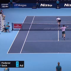 Sock le da la espalda a Federer y sucede lo imposible...